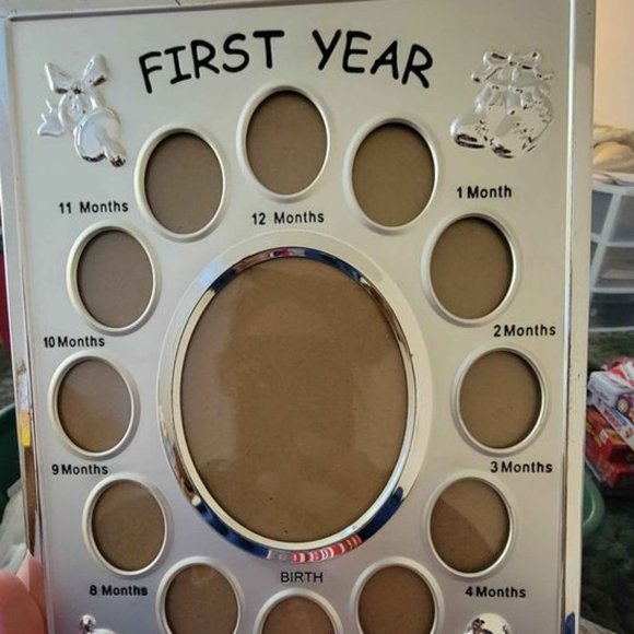 First year milestones - baby - Picture 2 of 2